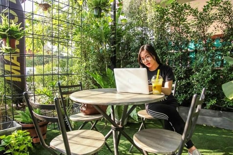become a digital nomad
