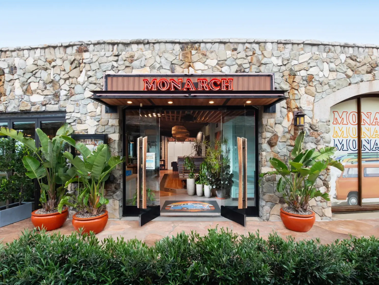 Monarch Ocean Pub